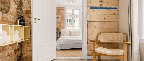 3 bedrooms, iron/ironing board, travel crib, WiFi