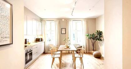 Løkka Suites l 2BR + Den | Modern Luxury