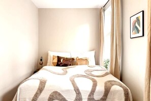 2 chambres, fer et planche à repasser, Wi-Fi, literie fournie