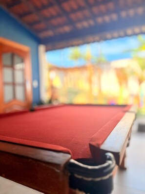 Games room - Country house in a gated community with 24-hour security. Cozy and spacious. (Ibiuna)