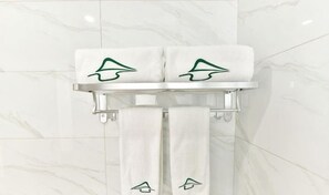 Bathroom - Shanshui Trends Hotel (Sha Village MTR station store Guangzhou) (Guangzhou)