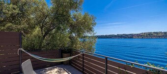 Cozy holiday home SEAFRONT II