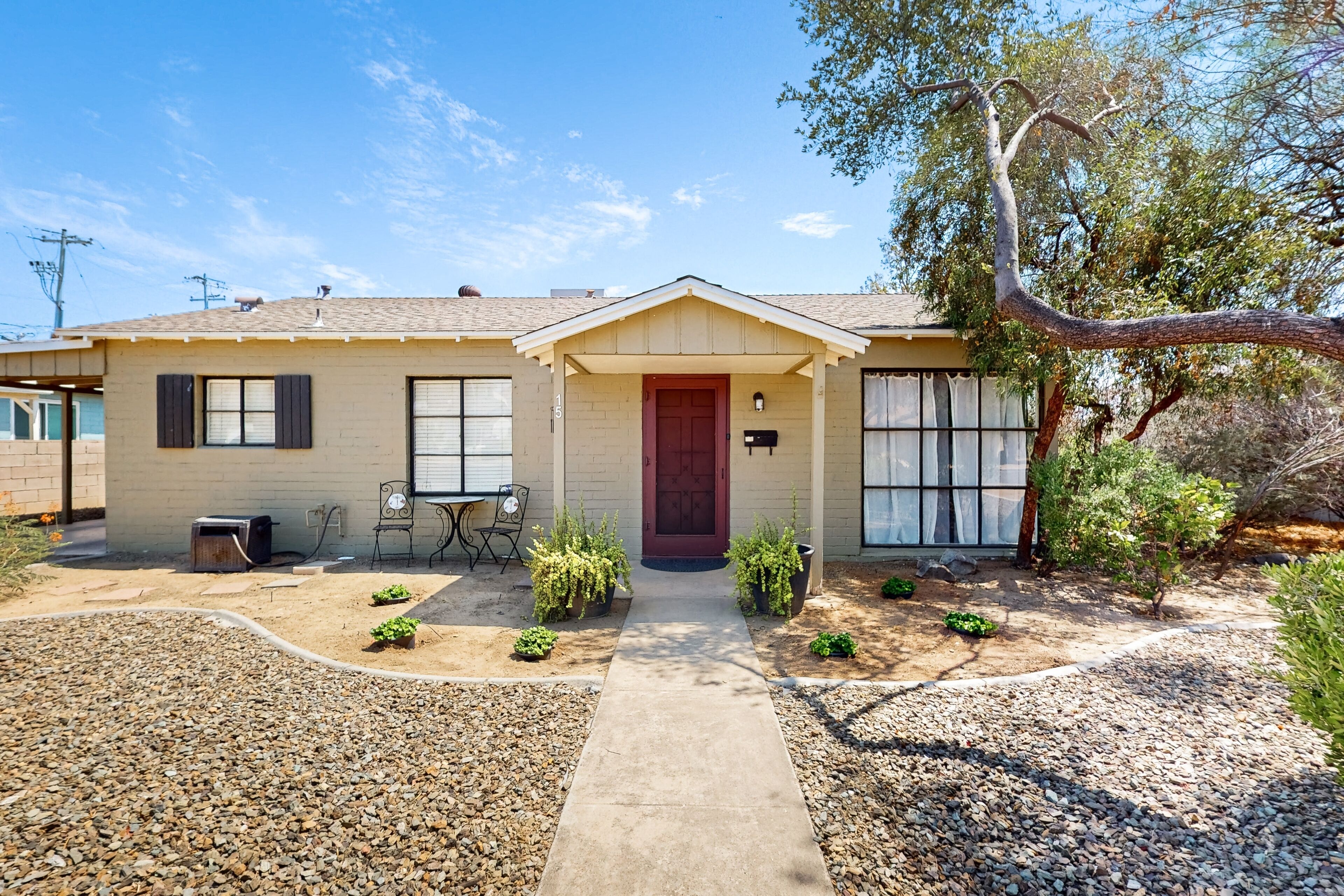 Escape to this charming house in Phoenix, AZ