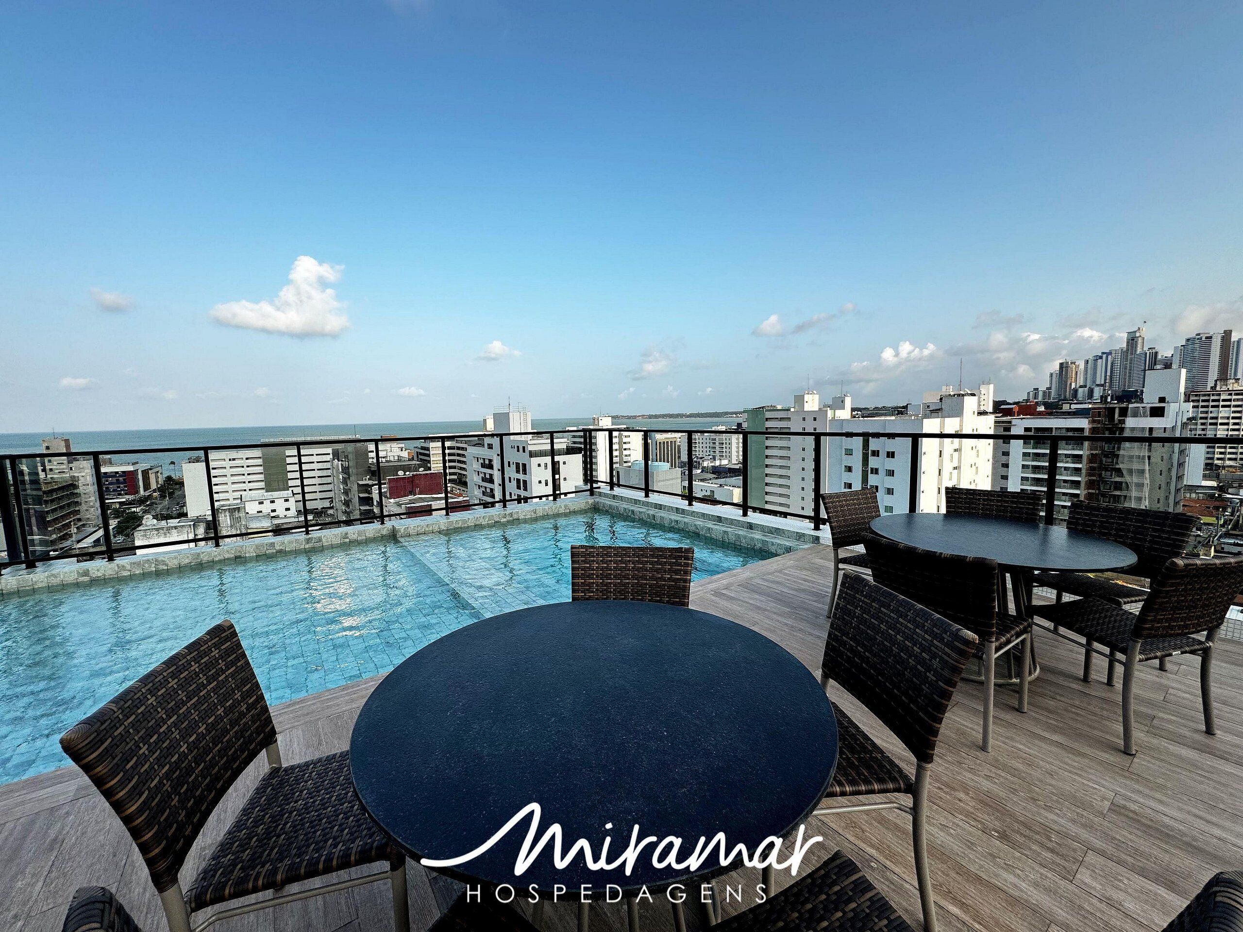 Studio | Basseng | Utendørsbasseng