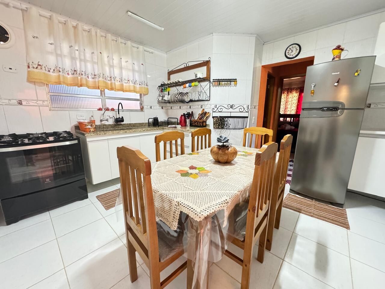 Premium-Haus | Eigene Küche | Großer Kühlschrank, Mikrowelle, Ofen, Herdplatte