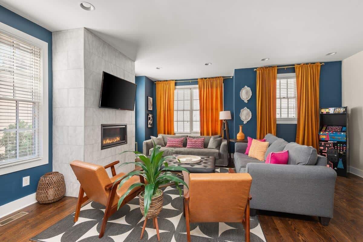 Smart TV, fireplace, offices