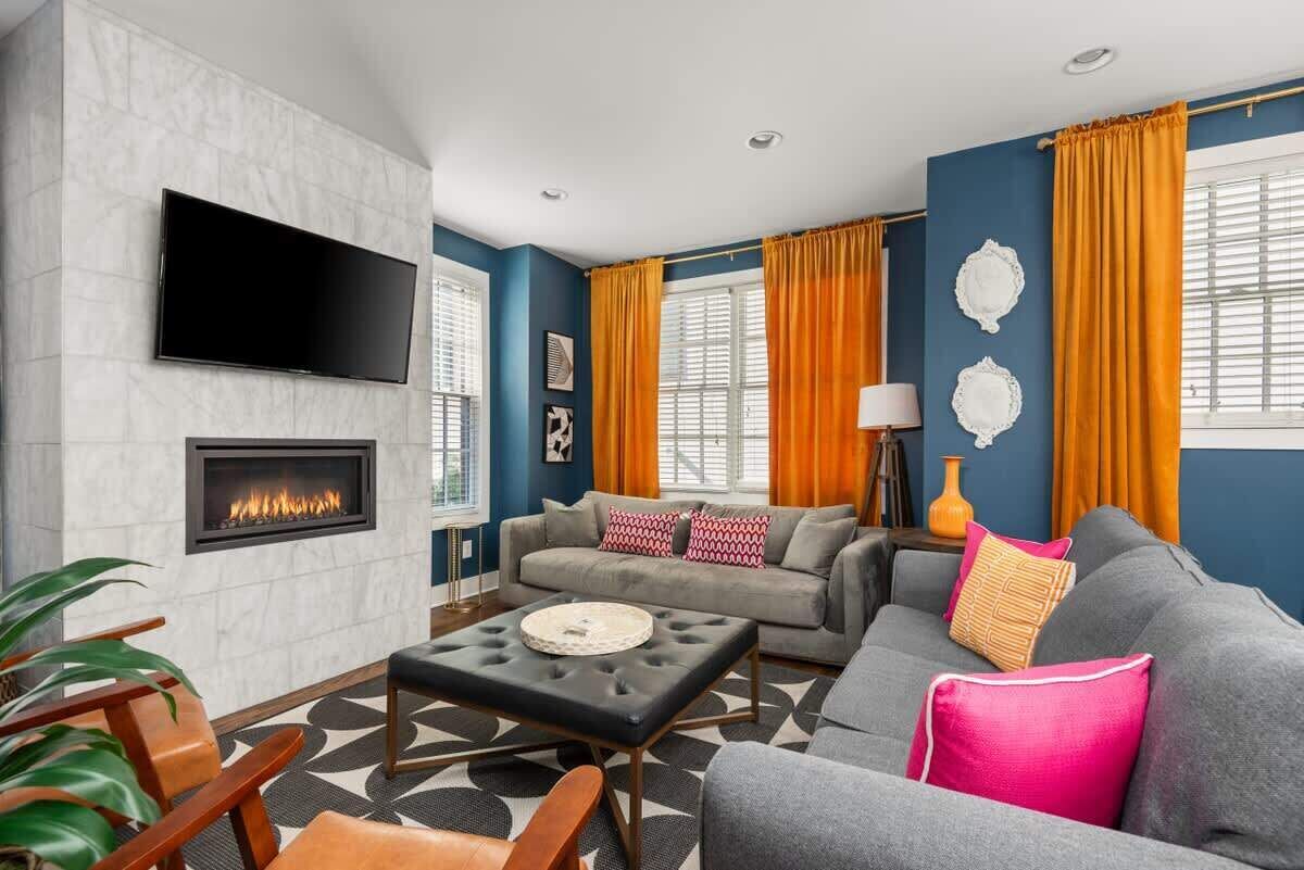 Smart TV, fireplace, books