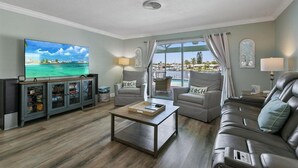 Unclassified image, 5 of 24, button - Remodeled Waterfront Home with Heated Pool (New Port Richey)