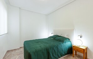 2 bedrooms, iron/ironing board, free WiFi - 2 bedroom stunning apartment in Torrevieja (Torrevieja)