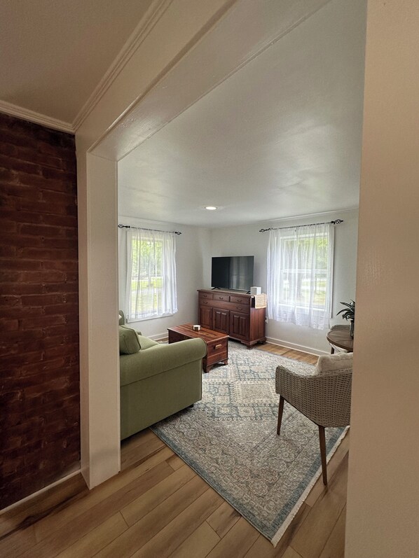 Living area - Cozy getaway! Centrally located between St. Michaels and Tilghman Island
(Wittman)