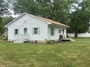 Exterior - Cozy getaway! Centrally located between St. Michaels and Tilghman Island
(Wittman)