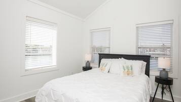 1 slaapkamer, een strijkplank/strijkijzer, gratis wifi, beddengoed