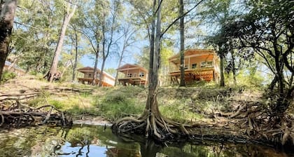 Paddlewhacks-Whole Camp - 6 Cabins