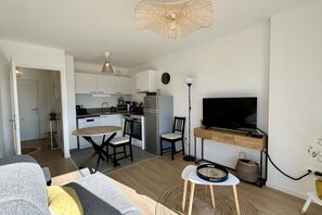 TV - Henson, apartment for 4 with balcony (Saint Valery sur Somme)