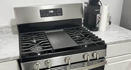 1BR Garden Oasis in Westover | Pet-Friendly | WVU