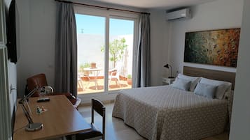 2 slaapkamers, een strijkplank/strijkijzer, wifi, beddengoed
