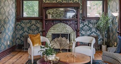 Akron's Werner House - Historic 4 Bedroom Luxury