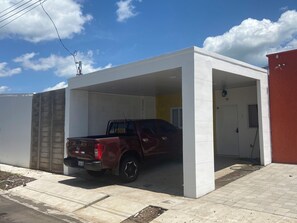 Property grounds - Welcome to Millie’s Casita located in residential Villa panamericana San Miguel  (San Miguel)
