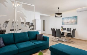 TV, ping pong - Cozy apartment in Podstrana with WiFi (Podstrana)