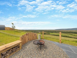 Property grounds - 1 bedroom accommodation in Talybont, near Borth (Talybont, near Borth)