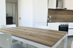 Dining - M411 - Marcelli, new three-room apartment with private courtyard (Marcelli)