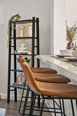 Unclassified image, 4 of 27, button - Urban Oasis in Toorak (Toorak)