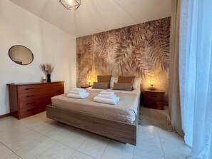 3 Schlafzimmer, Zimmersafe, Bügeleisen/Bügelbrett, Reisekinderbett