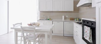 Spacious Loft with Park View - Cozy Retreat in the City Center