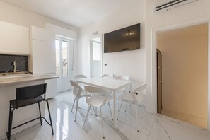 Dining - Guelfa 51 apartment in Florence by Mmega (Florence)