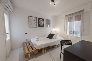 4 bedrooms, desk, iron/ironing board, WiFi - Guelfa 51 apartment in Florence by Mmega (Florence)