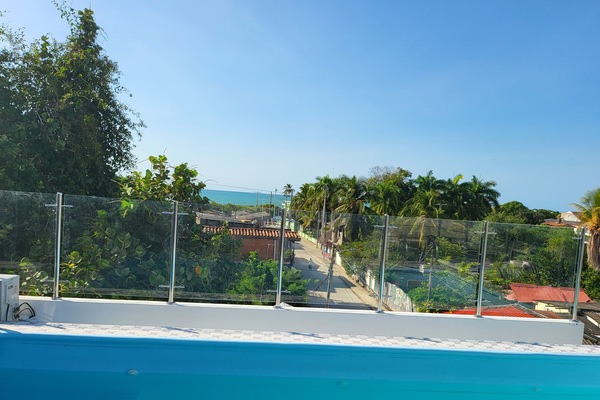 Outdoor pool, free cabanas, pool umbrellas