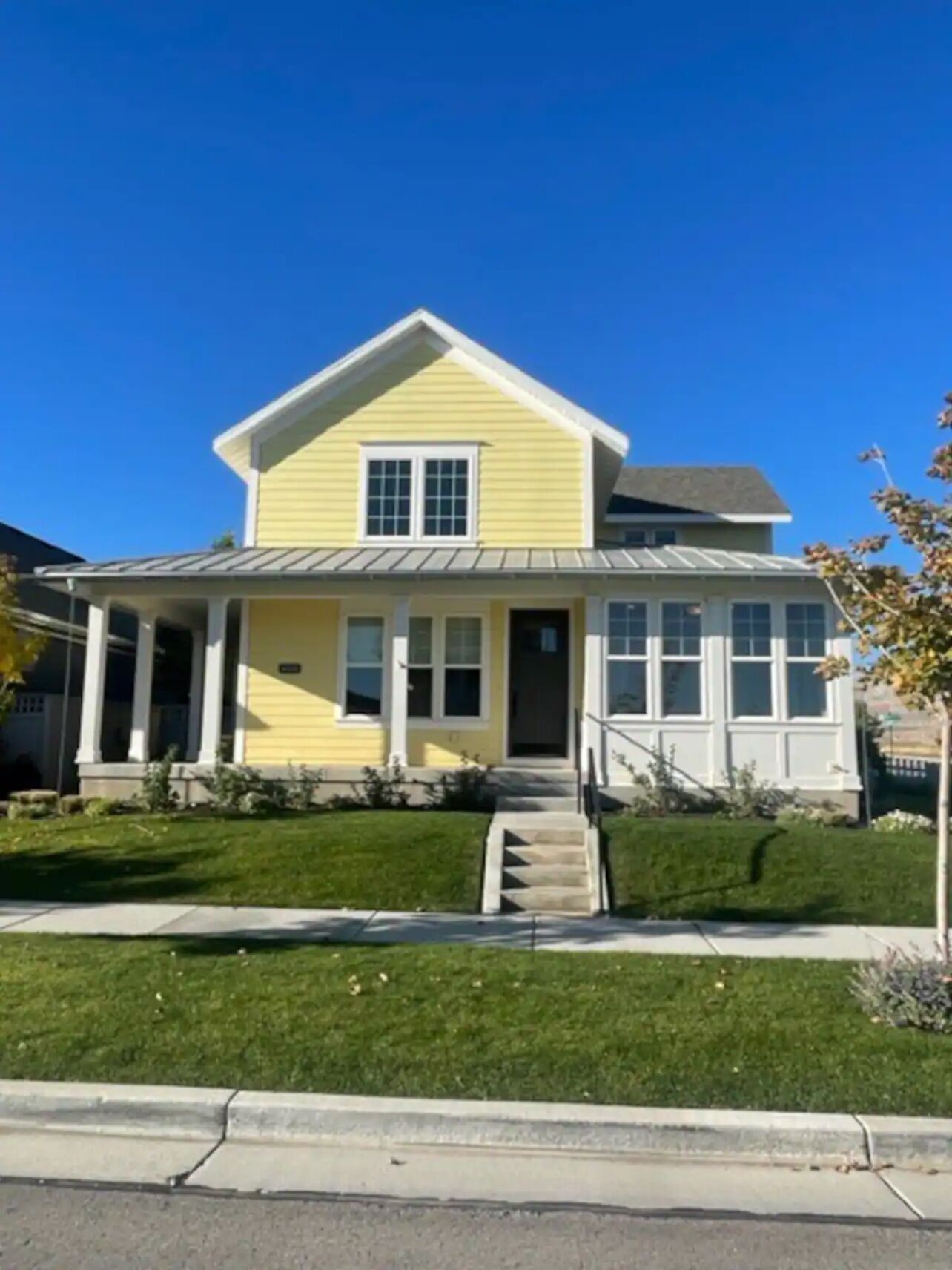 Modern Cozy 2-bedroom Apartment in awesome South Jordan with WiFi and Office!