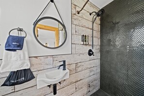 Een douche, een haardroger