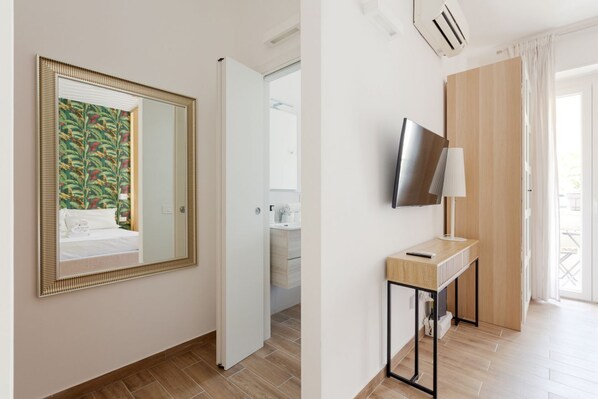1 bedroom, iron/ironing board, WiFi