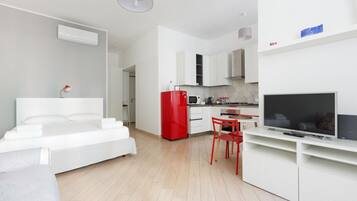 1 camera, ferro/asse da stiro, Wi-Fi, lenzuola