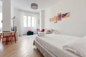 1 chambre, fer et planche à repasser, Wi-Fi, draps fournis