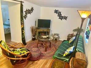 Télévision, cheminée