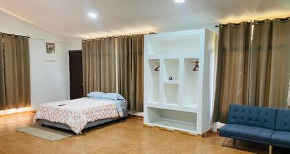 Terrific cabin with WiFi in charming Tilaran