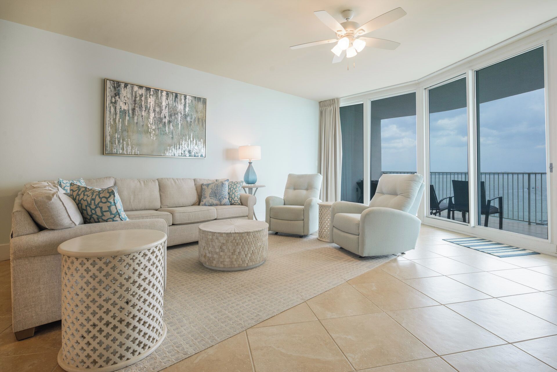 Télévision, table de tennis de table