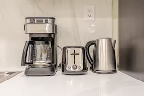 Coffee and/or coffee maker - Entire Basement Suite | Private Access | Clean, Comfortable | Frequently Booked (Richmond Hill)
