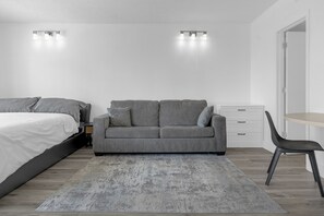 1 bedroom, iron/ironing board, WiFi, bed sheets