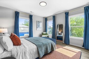 4 habitaciones, escritorio, wifi y ropa de cama
