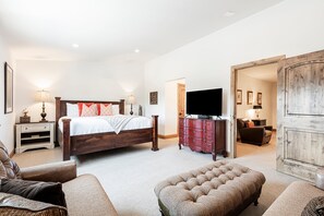 4 chambres, bureau, Wi-Fi gratuit, draps fournis