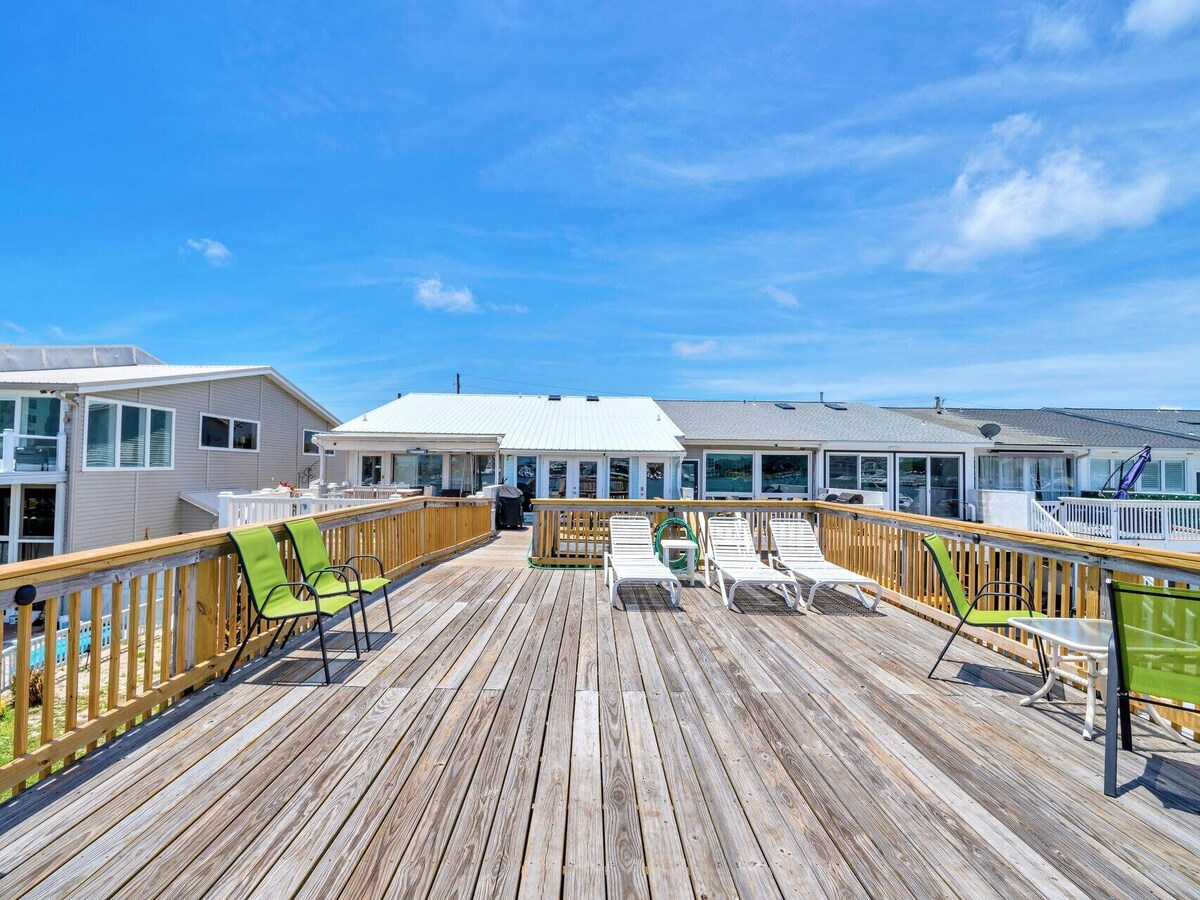 Photo 39 of Harbor Dreams harbor views w/ boat slip near beach!