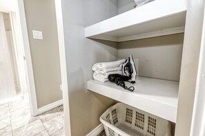 Interior - Cozy Comfy Studio (Greater Sudbury)