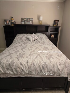 1 bedroom, WiFi, bed sheets - Peaceful studio aparrtment in the spring creek area. 
 (Tomball)