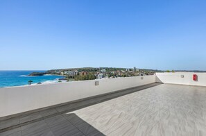 Terrace/patio - THE LITTLE BEACHSIDE APARTMENT  (Manly)