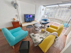 Living area - Cozy homestay in center of Hoan Kiem Hanoi for group with chill room and netflix (Hà Nội)