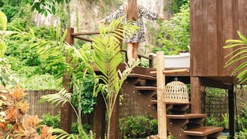 Earth Lodge | Uitzicht op de bergen