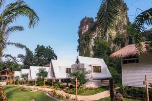 Deluxe Garden Room | View from room - Voasis Valley Krabi - Natural Resort - Adults Only  (Krabi)